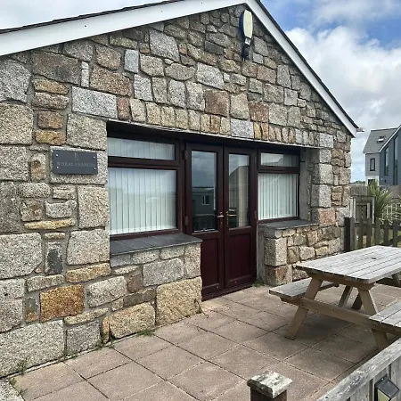 Wheal Frances-Beautifully Fitted Bungalow Helston Cornwall Exterior photo